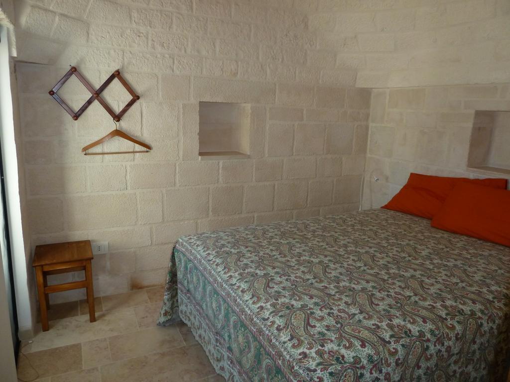 Il Piccolo Trullo Guest House Cisternino Exterior photo